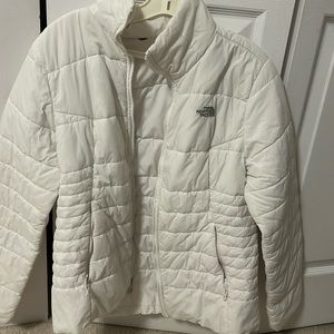 White Northface Women’s Puffer Jacket Size Small
